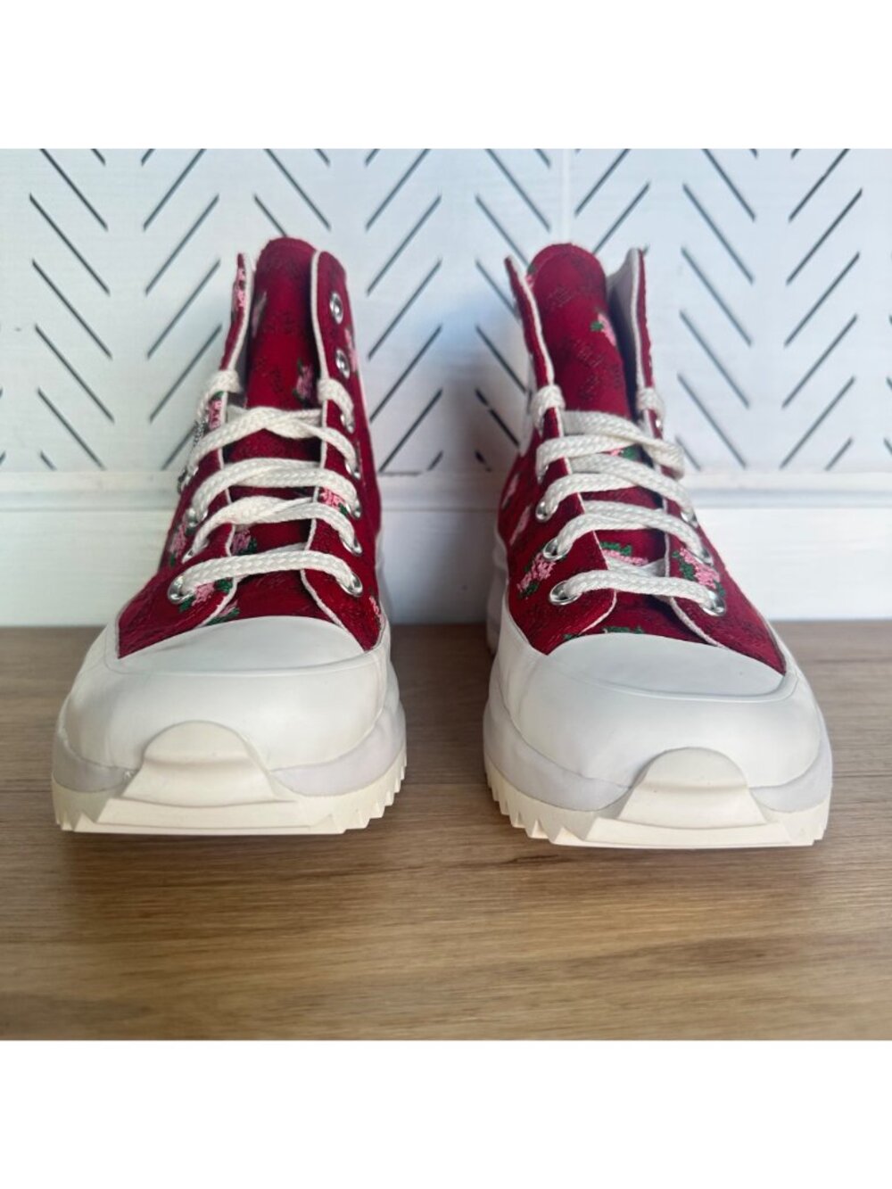 ✨Converse Run Star Hike Sz 6 Men's shoes Cross Stitch Roses Sneakers A14885C New - Picture 3 of 9